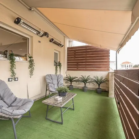 Petralona Stylish Penthouse Apartment Athens
