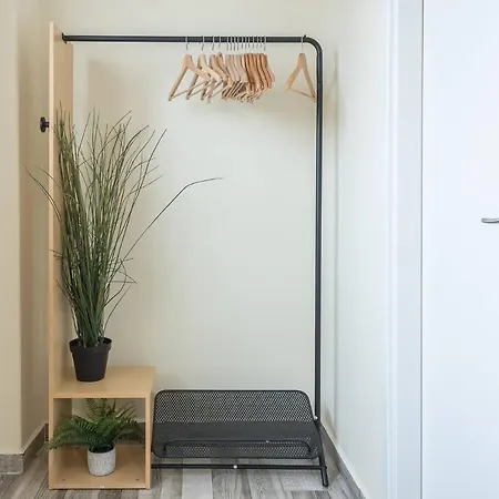 Apartment Petralona Stylish Penthouse *