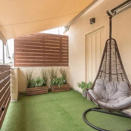 Apartament Petralona Stylish Penthouse