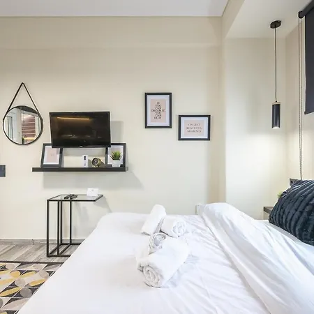 Petralona Stylish Penthouse Apartment