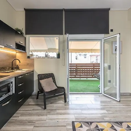Petralona Stylish Penthouse *